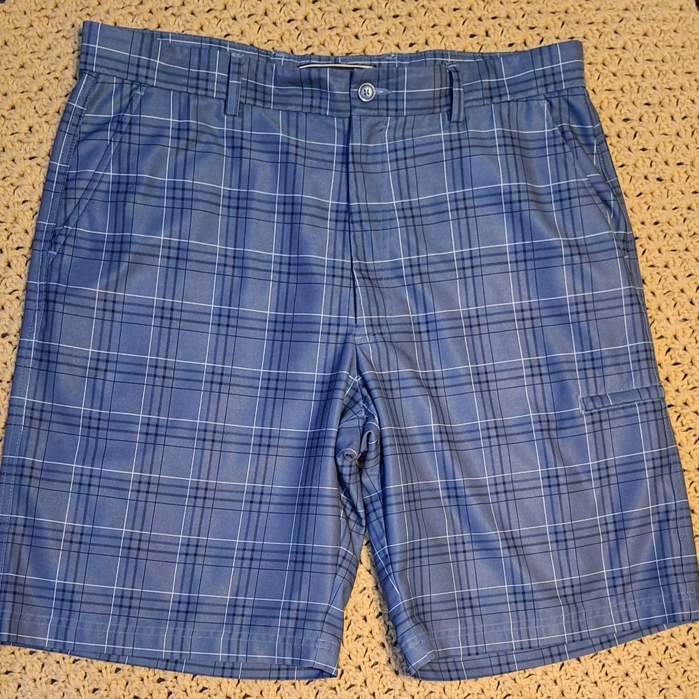 Pebble Beach Blue Shorts. Used. Excelent Condition Size 36